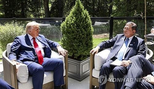 6월 캐나다에서 만난 미일 정상 (출처=연합뉴스)