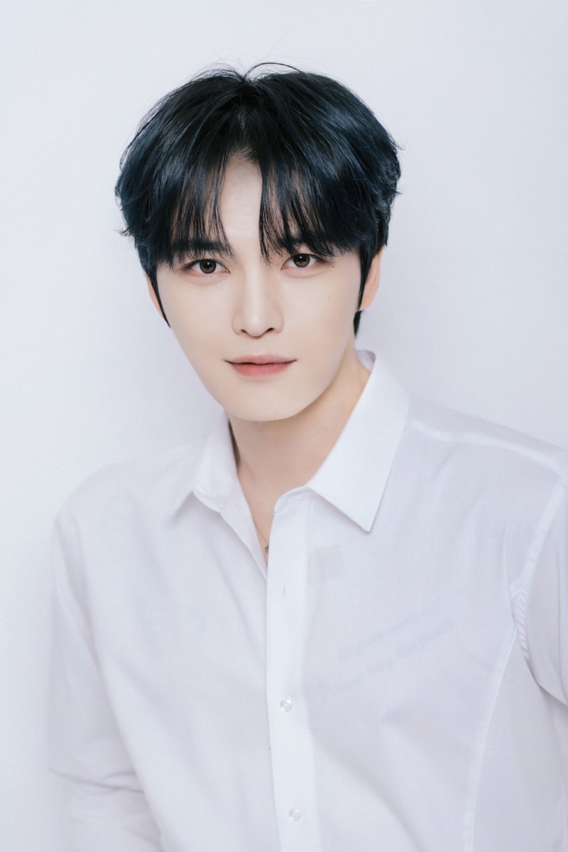 김재중, 그의 영웅서사는 진행형 [정덕현의 페르소나K]