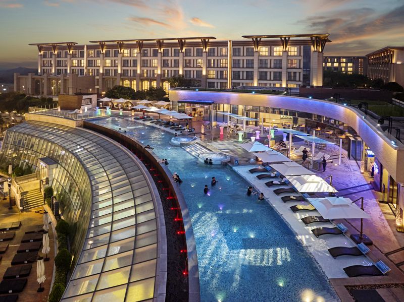 제주신화월드 신화워터파크 '스카이 풀'