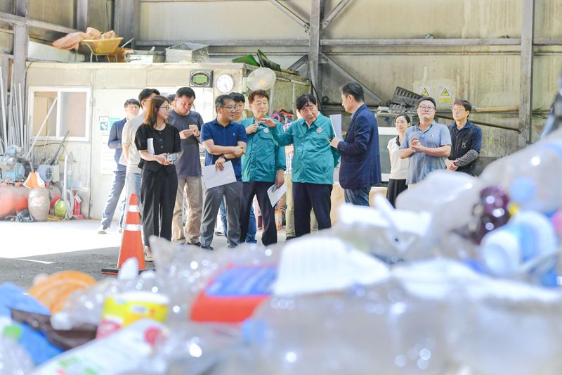 23일 환경자원사업소를 찾은 김명기 횡성군수. 횡성군 제공