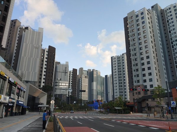 과천 한 아파트 단지 전경.