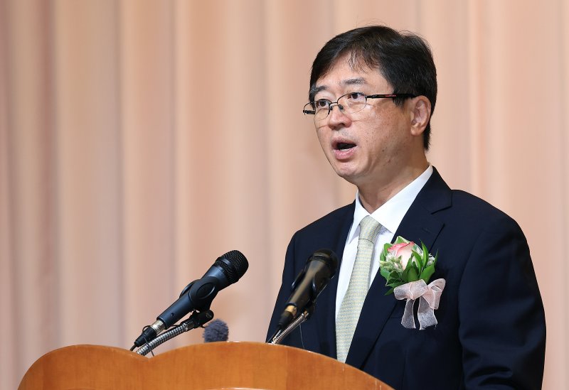 오영준 헌법재판소 재판관이 24일 오전 서울 종로구 재동 헌법재판소에서 열린 취임식에서 취임사를 하고 있다. 2025.7.24/뉴스1 ⓒ News1 박정호 기자