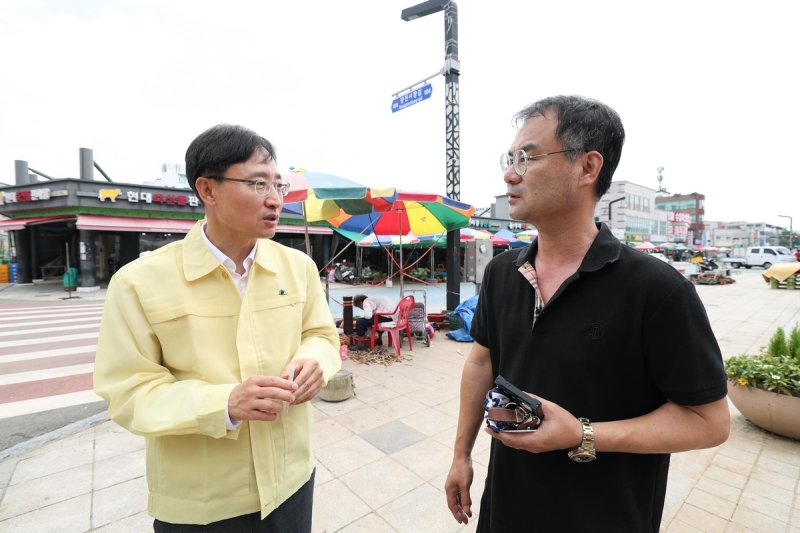 충남 당진 전통시장 찾은 임광현 국세청장 (출처=연합뉴스)