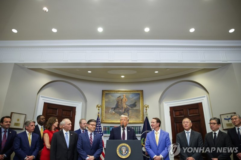 지난 3월 트럼프 미국 대통령 만난 정의선 현대차그룹 회장(오른쪽 세 번째) (출처=연합뉴스)