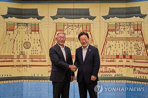 이재명 대통령과 만난 현대차그룹 정의선 회장 (출처=연합뉴스)