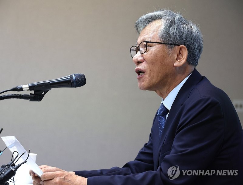 발언하는 유홍준 국립중앙박물관장 (출처=연합뉴스)
