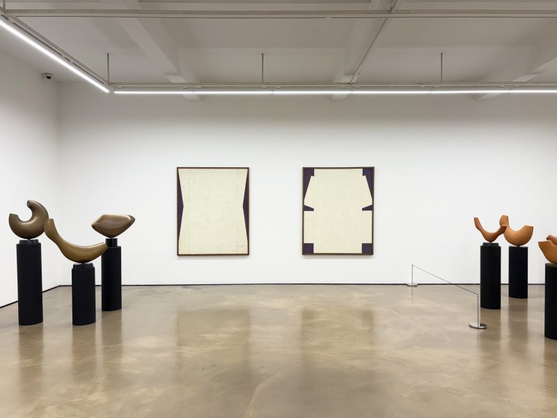 서울 삼청동 학고재에서 열리는 류경채·류훈 '공(空)-존' 전시 전경.학고재 제공