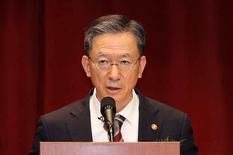 [과천=뉴시스] 조성우 기자 = 정성호 신임 법무부 장관이 지난 21일 경기도 과천시 정부과천청사에서 열린 취임식에서 취임사를 하고 있다. 2025.07.21. xconfind@newsis.com