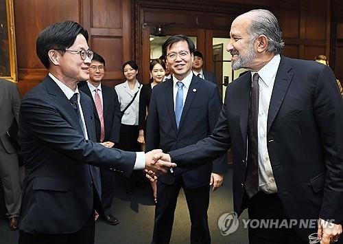 김정관 산업통상자원부 장관, 미국 상무부 장관 면담 (출처=연합뉴스)