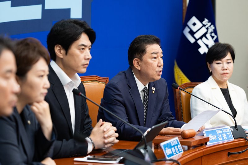 민주 "국가재정 위기 상황 봉착"…조세특위 설치 등 증세 논의