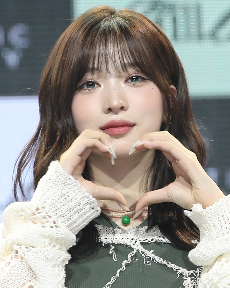 빌리 하루나, 거주지 무단 침입·위협 피해 심리적 안정 위해 휴식…6인 활동