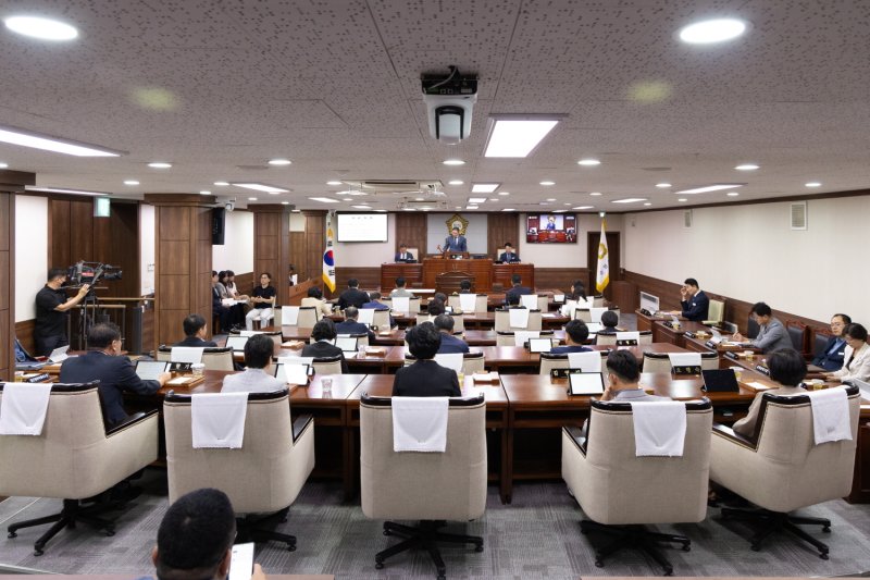 [순천=뉴시스] 순천시의회에서 25일 제288회 임시회 본회의가 열리고 있다. (사진=순천시의회 제공) 2025.07.25. photo@newsis.com *재판매 및 DB 금지