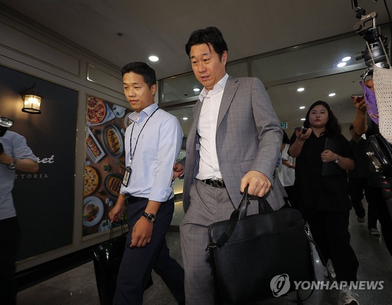 코바나컨텐츠 나서는 김건희 특검 (출처=연합뉴스)
