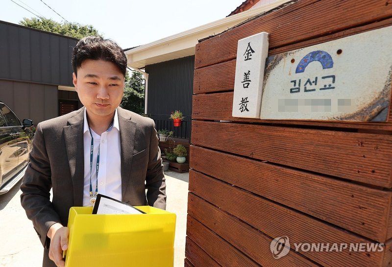 김선교 의원 자택 압수수색 마친 특검 (출처=연합뉴스)