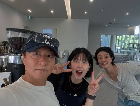 왼쪽부터 김종수, 박해외 바카라사이트, 이주영