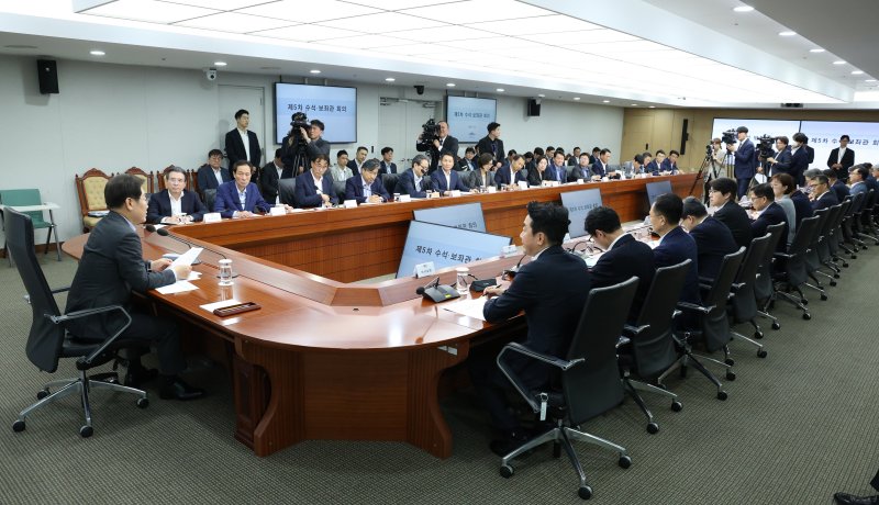 [서울=바카라사이트 벳무브] 고범준 기자 = 이재명 바카라사이트 벳무브이 24일 서울 용산 바카라사이트 벳무브 청사에서 열린 제5차 수석보좌관회의에서 발언하고 있다. 2025.07.24. bjko@newsis.com