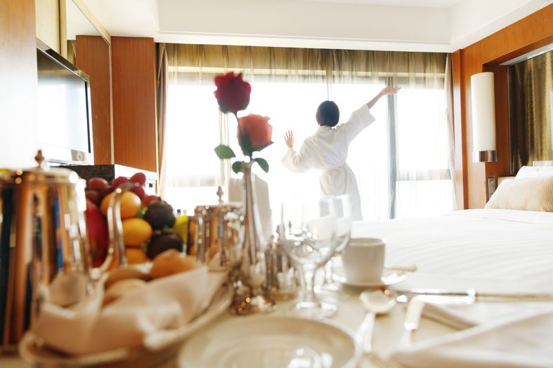 공짜 밥에 호텔 숙박까지…中 여성, 불법 '무임승차'의 끝은 체포