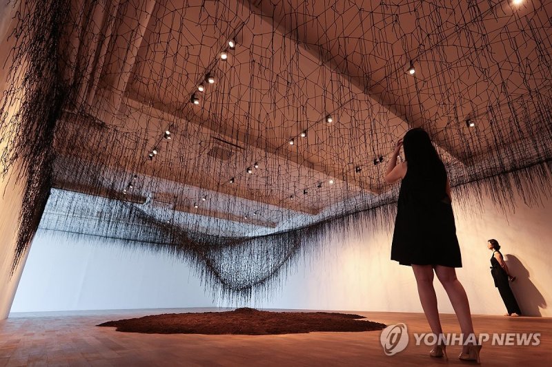 시오타 지하루의 작품 세계 (출처=연합뉴스)