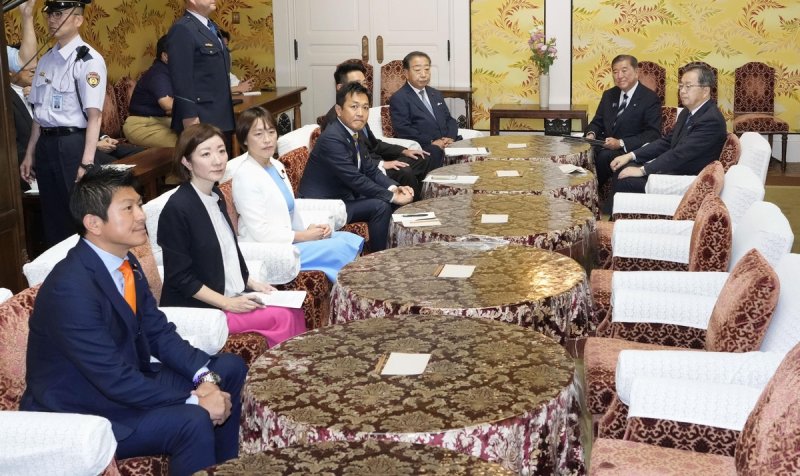 일본 여야당 당수회담 (출처=연합뉴스)