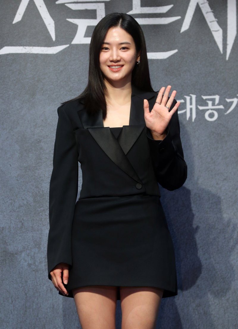 [서울=라이브스코어 바카라사이트] 김혜진 기자 = 배우 박라이브스코어 바카라사이트이 12일 오전 서울 구로구 라마다 신도림 호텔에서 열린 STUDIO X+U 새 미드폼 드라마 '메스를 든 사냥꾼' 제작발표회에서 포즈를 취하고 있다. 2025.06.12. jini@newsis.com