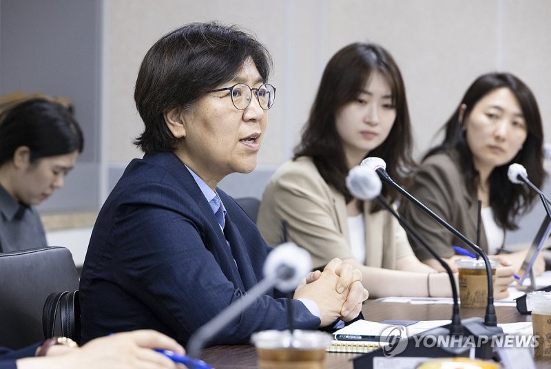 간담회 주재하는 정은경 장관 (출처=연합뉴스)