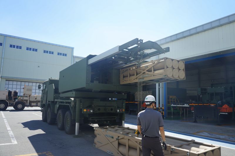 "폴란드 수출 4년을 1년으로"... 한화에어로 '신속 납기' 신화 썼다