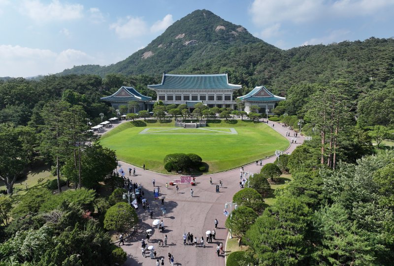 제21대 대통령 선거 투표일인 3일 서울 종로구 청와대에 관광객들이 북적이고 있다. 2025.6.3/뉴스1 ⓒ News1 박지혜 기자