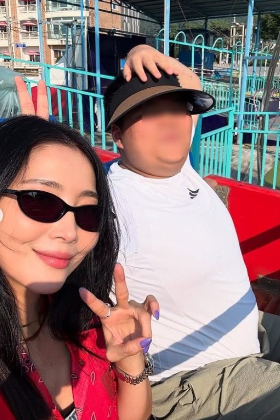 오윤아, 폭풍성장 아들과 꿀 뚝뚝…"나의 힐링요정"