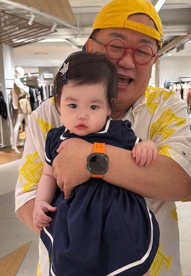 박수홍 딸, 새 할아버지 생겼다…"감사하고 사랑"
