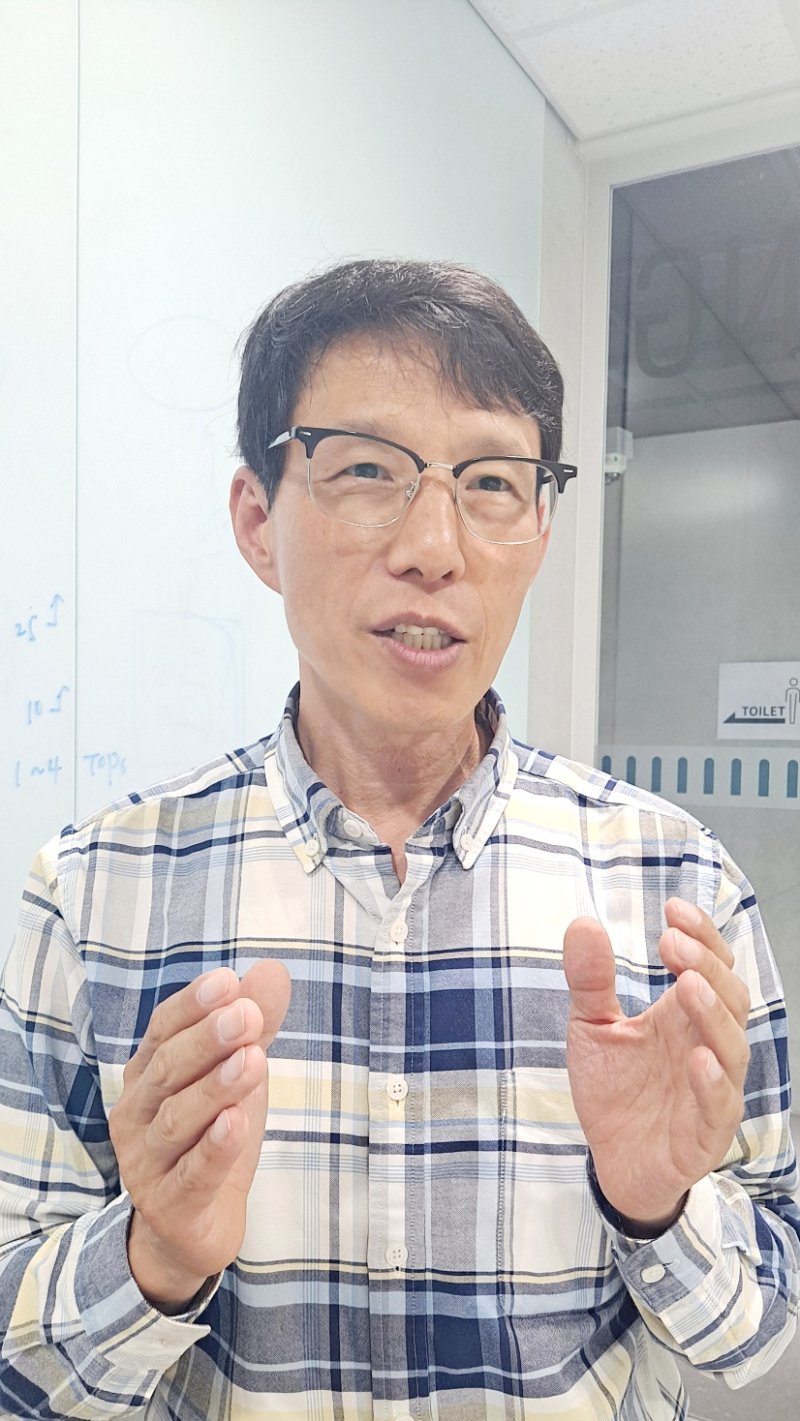 AI 반도체 핵심 NPU 라이선스 공급... 해외로 거래처 확대[C리즈] - 뉴스 썸네일 이미지