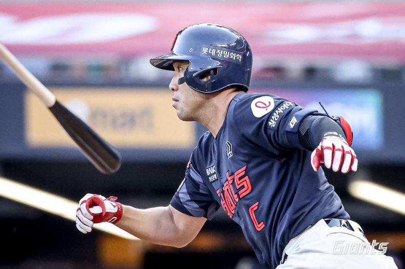 "연패는 없다, 포기도 없다!" 김태형 감독의 마법이 롯데를 살렸다