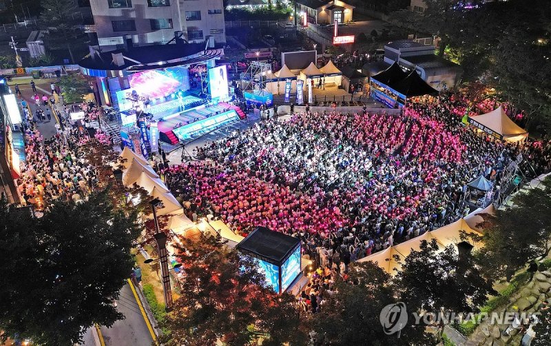 '태백 한강·낙동강 발원지축제' 화려한 개막식 (출처=연합뉴스)
