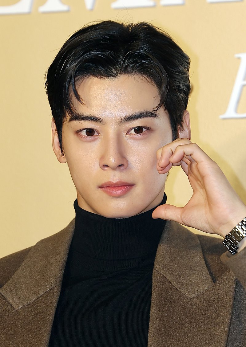 차은우, 28일 현역 입대…육군 군악대 복무