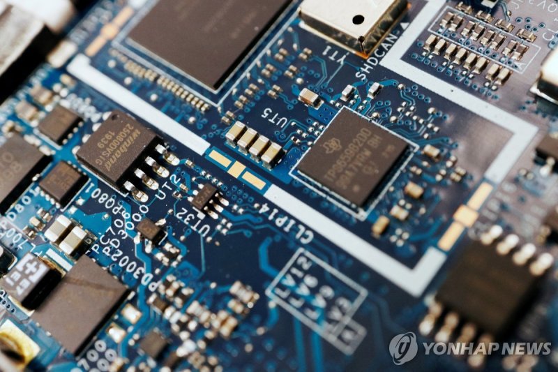 반도체 기판 (출처=연합뉴스)