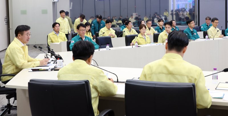 폭염 대응 중대본 회의…"취약계층 안전관리 강화"