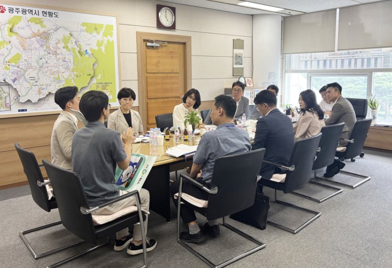 광주시 적극행정위원회 심사.(광주시 제공. 재판매 및 DB 금지)