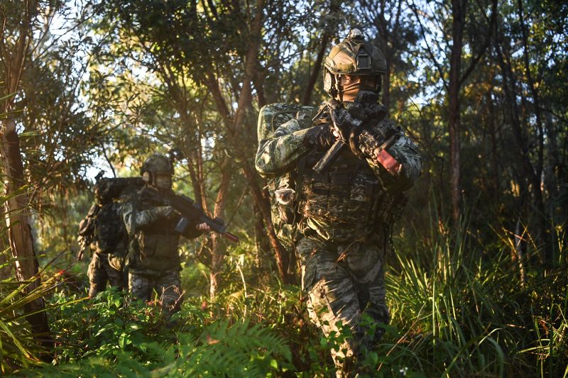 해병대는 지난 3일부터 27일까지 호주 북동부 일대에서 미국, 호주 등과 함께 2025년 탈리스만 세이버 연합훈련에 참가해 연합작전 수행능력을 향상했다. 적지종심 훈련 장면. 해병대사령부 제공