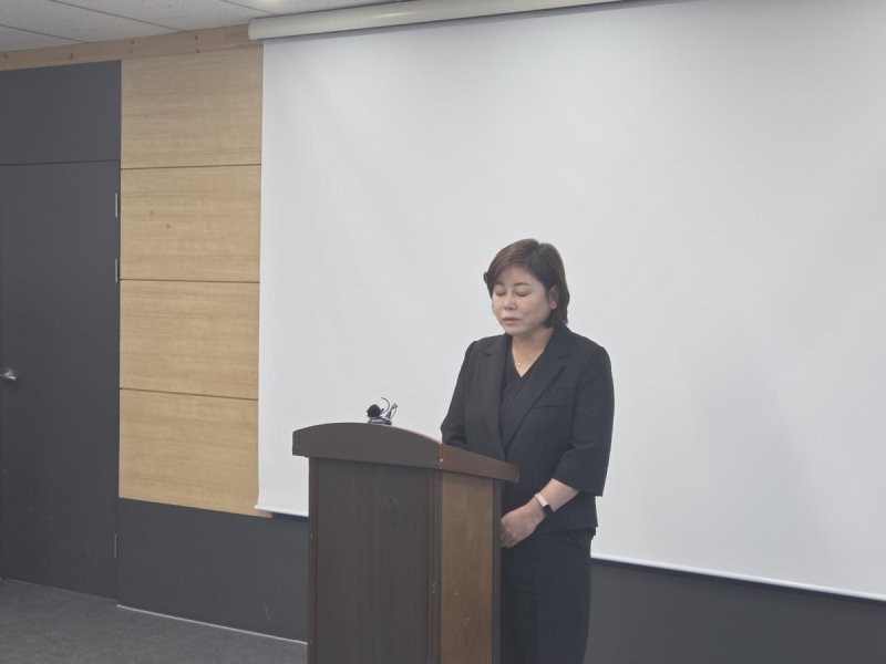 [전주=뉴시스] 최정규 기자 = 사과하는 전윤미 전주시의원 2025.07.28. cjk9714@newsis.com *재판매 및 DB 금지