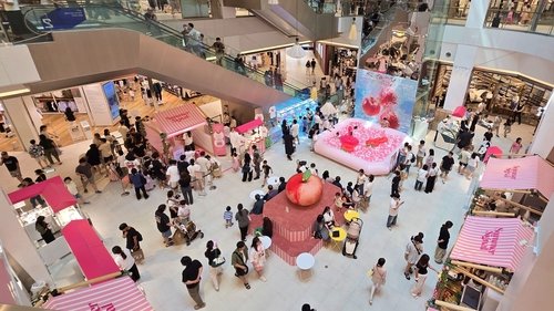 폭염에 쇼핑족 몰려…백화점·몰 주말 고객 바글바글 (출처=연합뉴스)