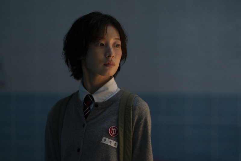 웨이브 오리지널 드라마 'S라인' 속 현흡(아린 분) (출처=연합뉴스)