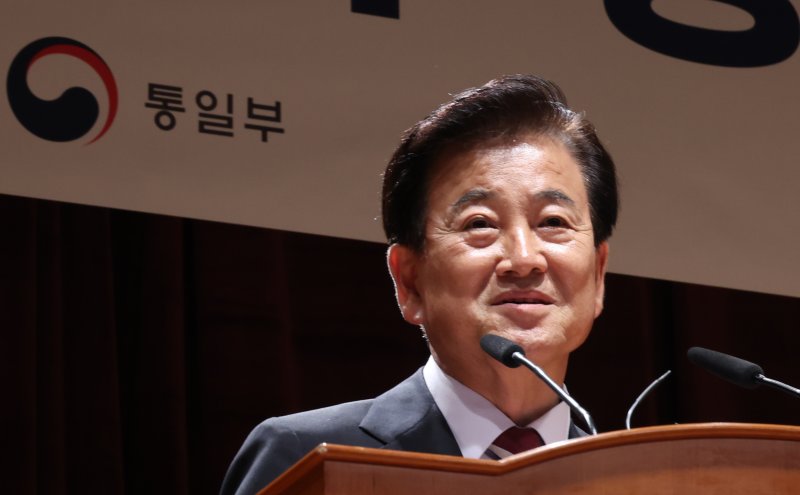 [서울=뉴시스] 김명원 기자 = 정동영 통일부 장관이 25일 서울 종로구 정부서울청사 별관에서 열린 제44대 통일부 장관 취임식에서 취임사를 하고 있다. 2025.07.25. kmx1105@newsis.com