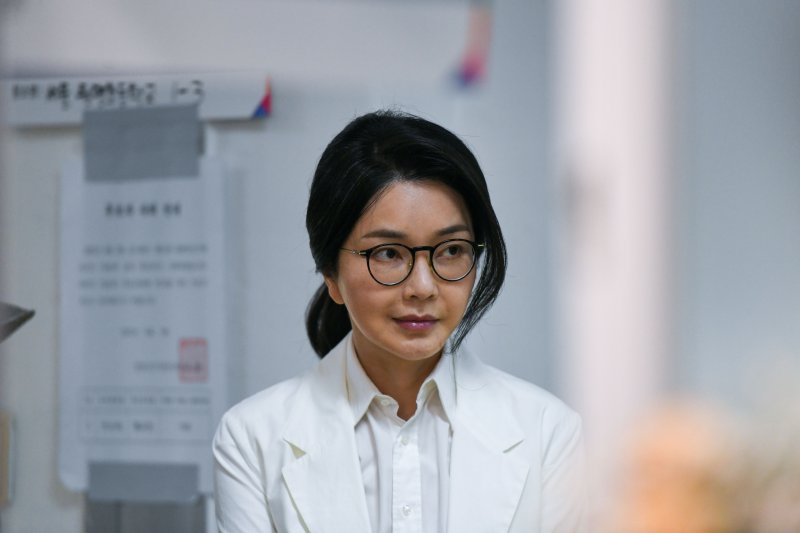 [서울=뉴시스] 박주성 기자 = 김건희 여사를 둘러싼 여러 의혹을 수사하는 특별검사팀이 '양평 공흥지구 개발 특혜 의혹'과 관련해 김 여사의 오빠 김진우씨를 소환해 조사 중이다. 사진은 김건희 여사. (공동취재) 2025.06.03. photo@newsis.com