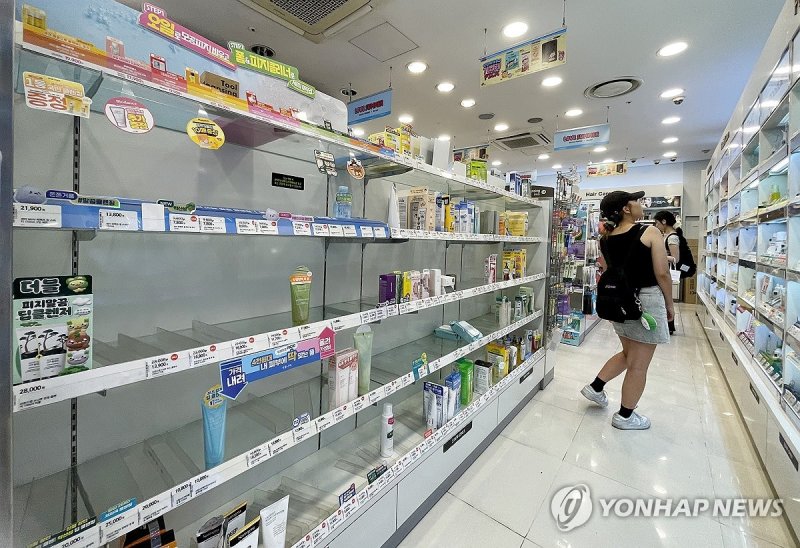 올리브영 초토화 시킨 민생쿠폰 (출처=연합뉴스)