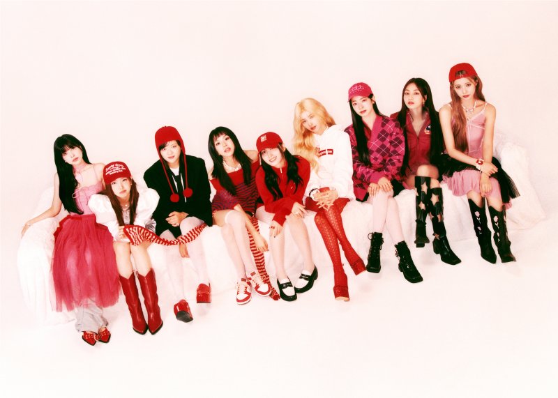 트와이스, 빌보드 '핫100' 세 번째 진입…'케데헌' 시너지 '스트래티지' 92위