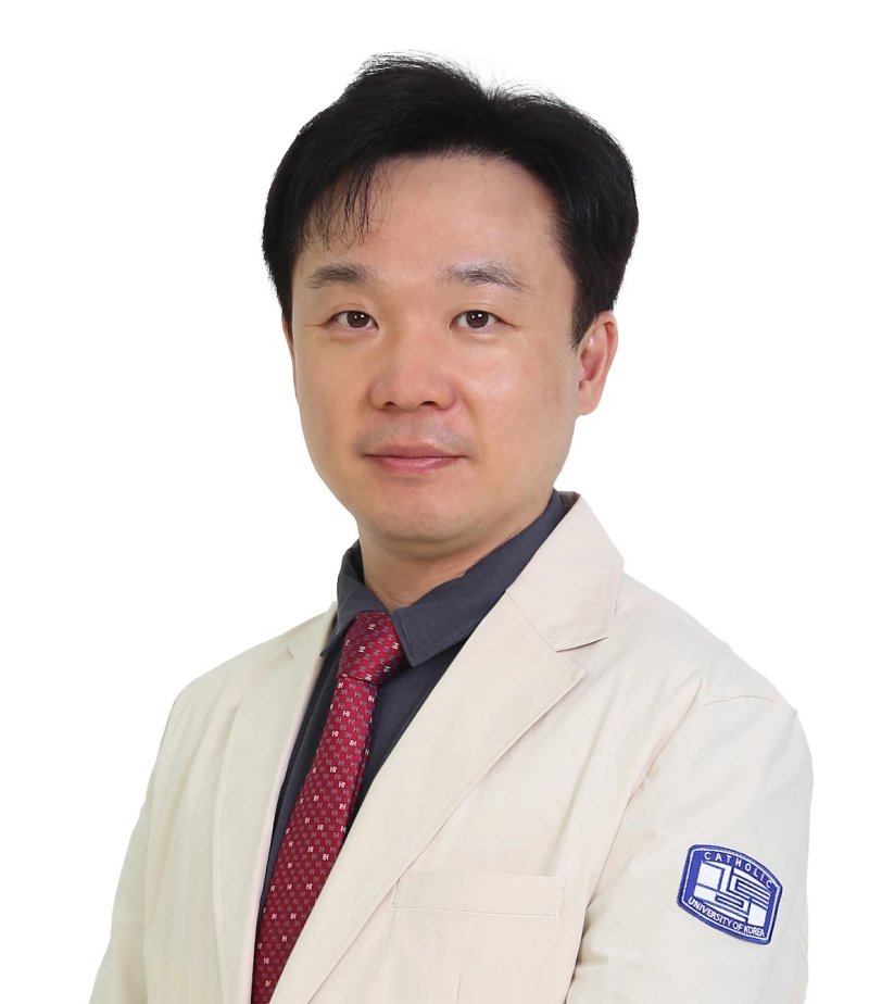 [바카라 전략=뉴시스] 박준욱 가톨릭대학교 바카라 전략성모병원 이비인후과 교수. (사진= 가톨릭대학교 바카라 전략성모병원 제공)