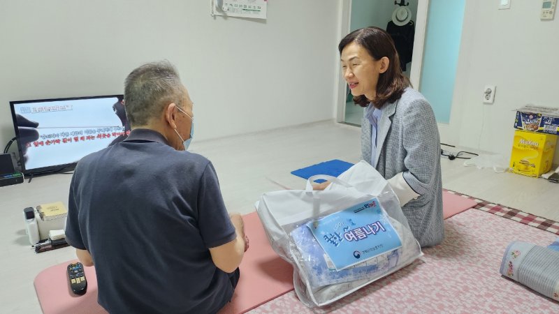 경북남부보훈지청, 폭염 대비 국가유공자 가정 방문