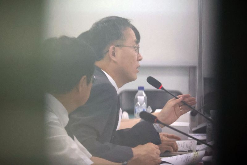 이형일 기획재정부 1차관이 29일 서울 여의도 국회 의원회관에서 열린 세제 개편안 마련을 위한 비공개 당정협의회에서 발언하고 있다. 사진=서동일 기자