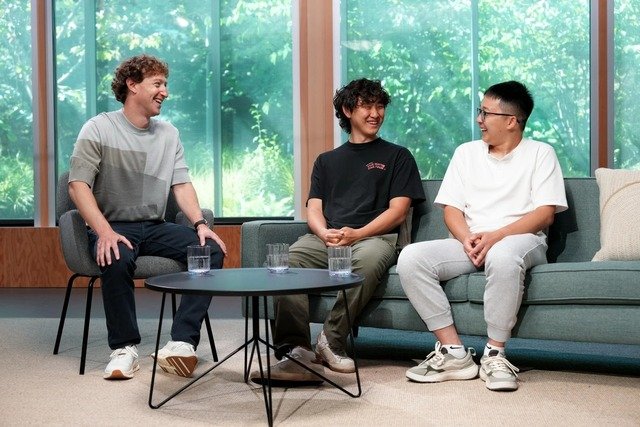 마크 저커버그 메타 CEO·알렉산더 왕 메타 최고AI책임자(CAIO)·자오셩자 메타초지능바카라사이트 쇼미더벳소 수석과학자(마크 저커버그 스레드 갈무리)