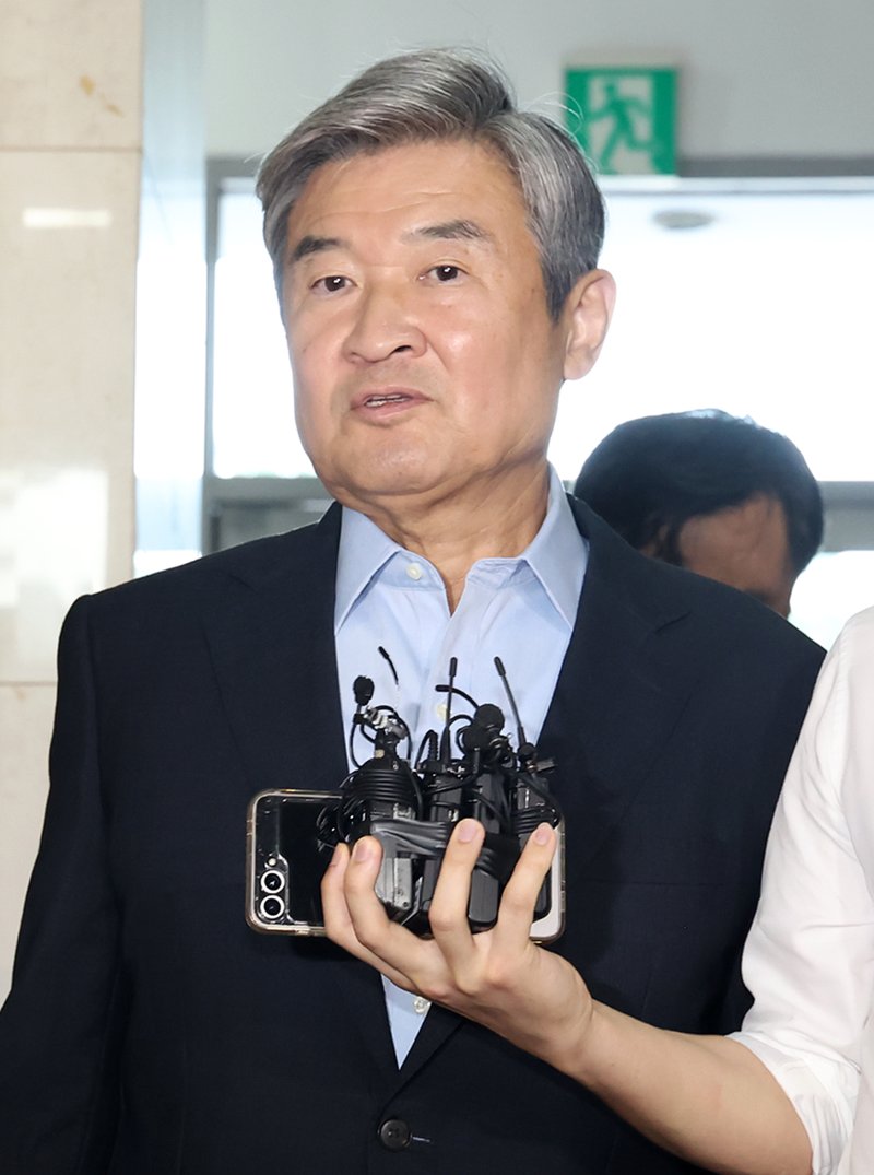 바카라사이트 온카판 전 국가정보원장이 29일 오전 서울 서초구 '순직 해병 특검'(이명현 특별검사) 사무실에 피의자 신분으로 출석하고 있다. 2025.7.29/바카라사이트 온카판1 ⓒ News1 민경석 기자