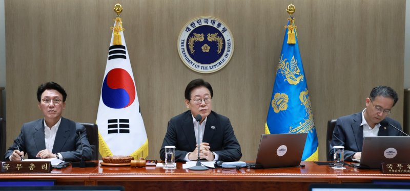 [서울=뉴시스] 최동준 기자 = 이재명 대통령이 29일 서울 용산 대통령실 청사에서 열린 국무회의에서 발언하고 있다. (대통령실통신사진기자단) 2025.07.29. photocdj@newsis.com